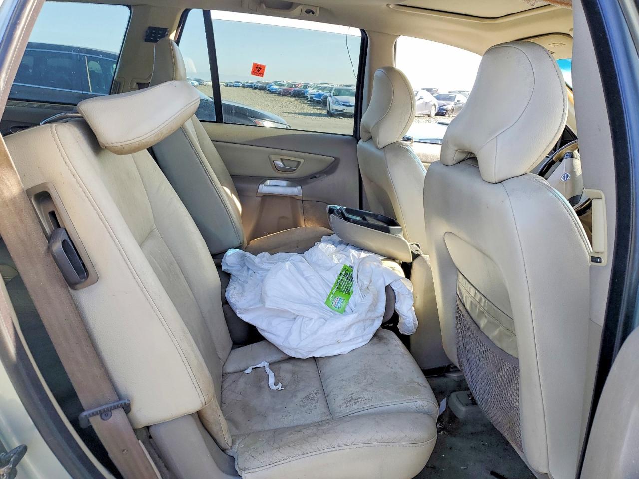 Volvo XC90 T6