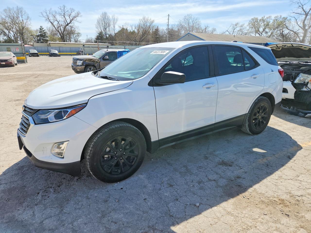 Salvage Chevrolet Equinox Image