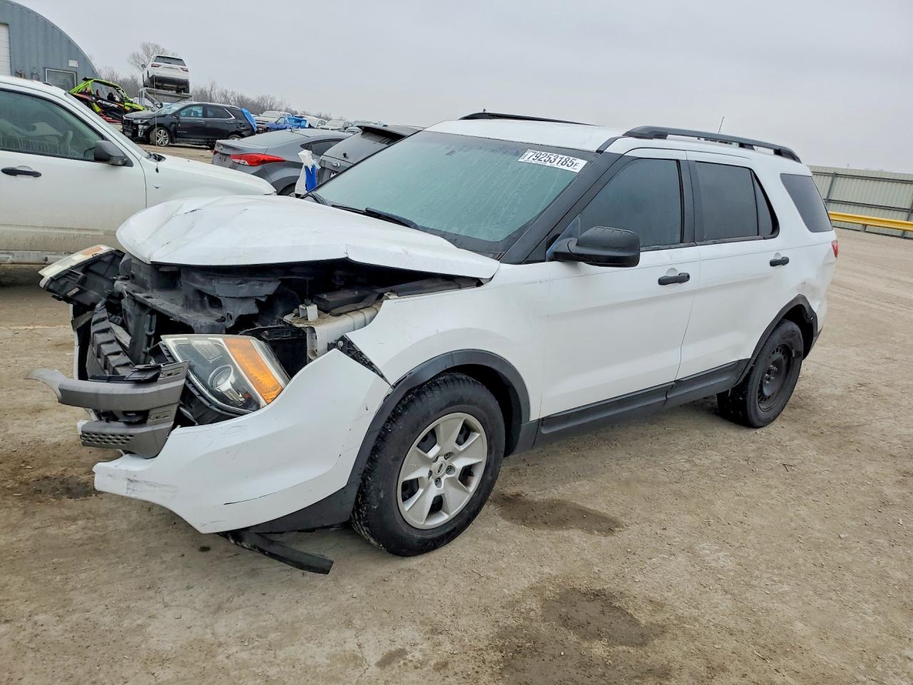 Salvage Ford Explorer Image