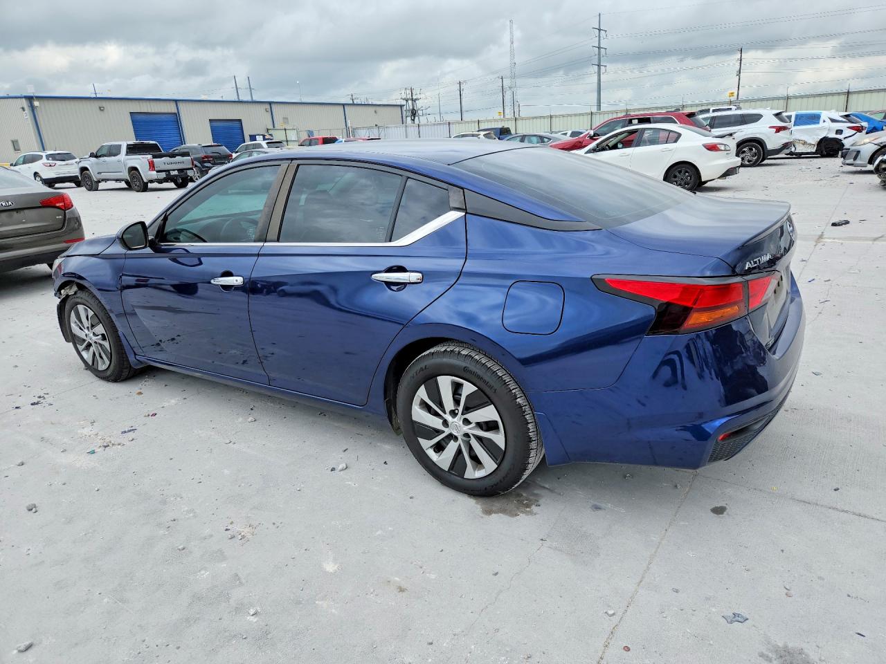 Nissan Altima S
