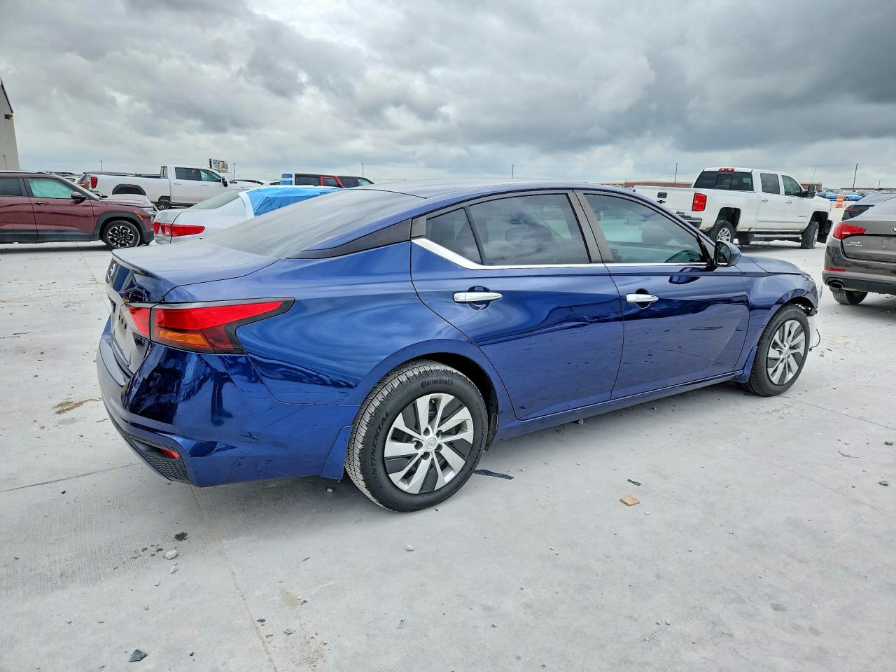 Nissan Altima S