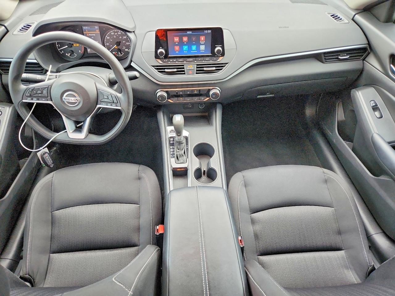Nissan Altima S