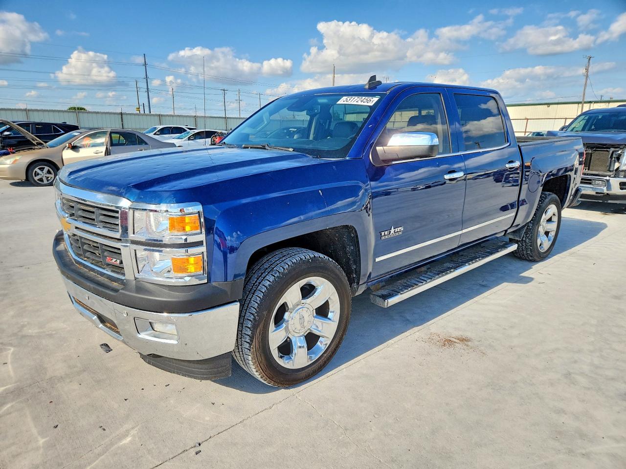 Salvage Chevrolet Silverado Image