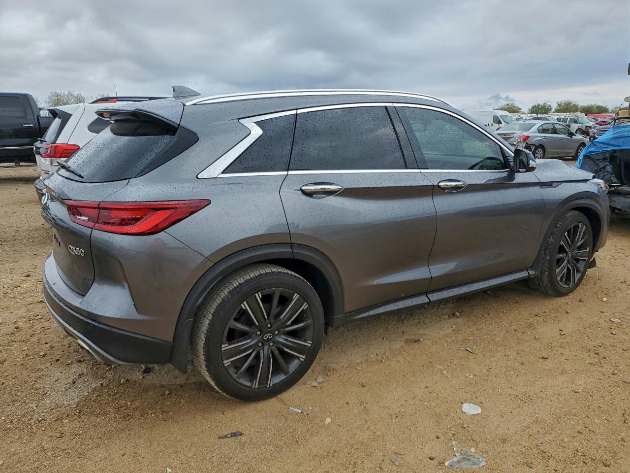INFINITI Qx Luxe