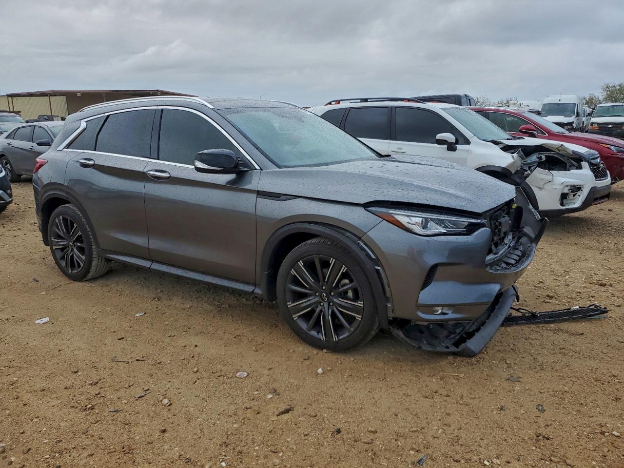INFINITI Qx Luxe
