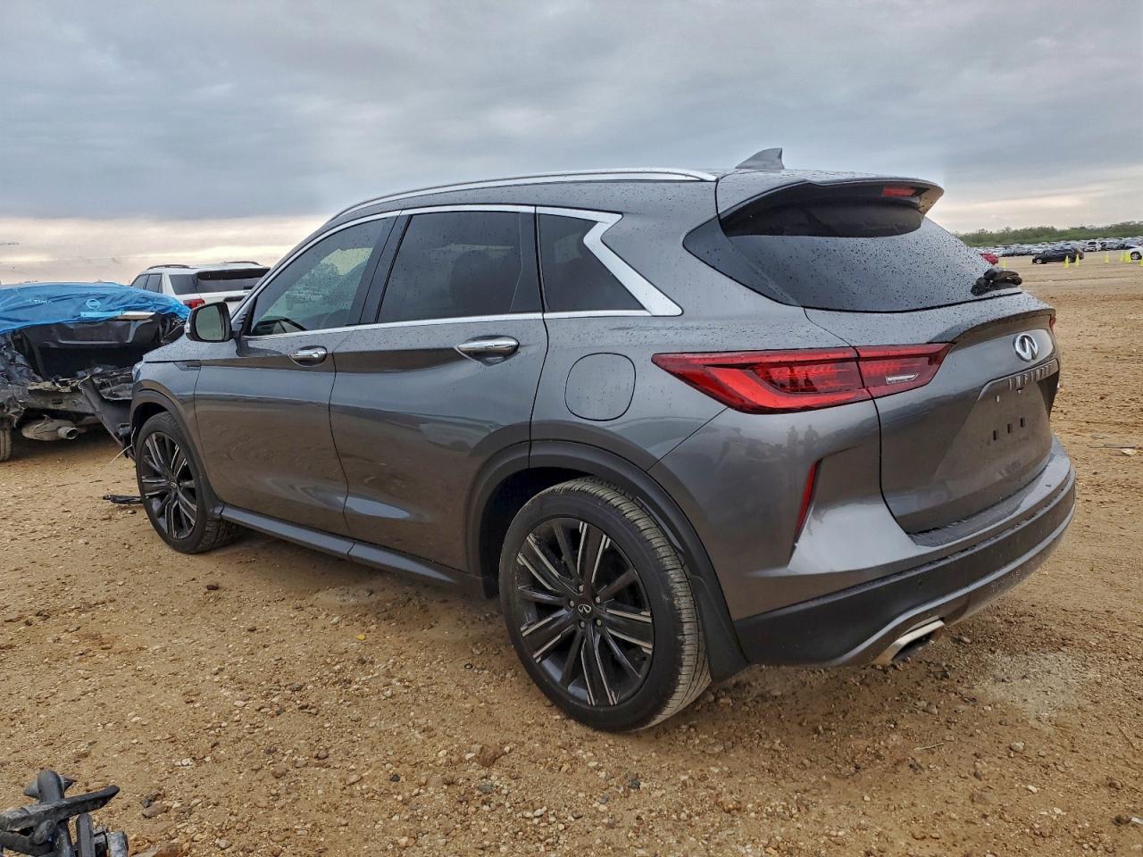 INFINITI Qx Luxe
