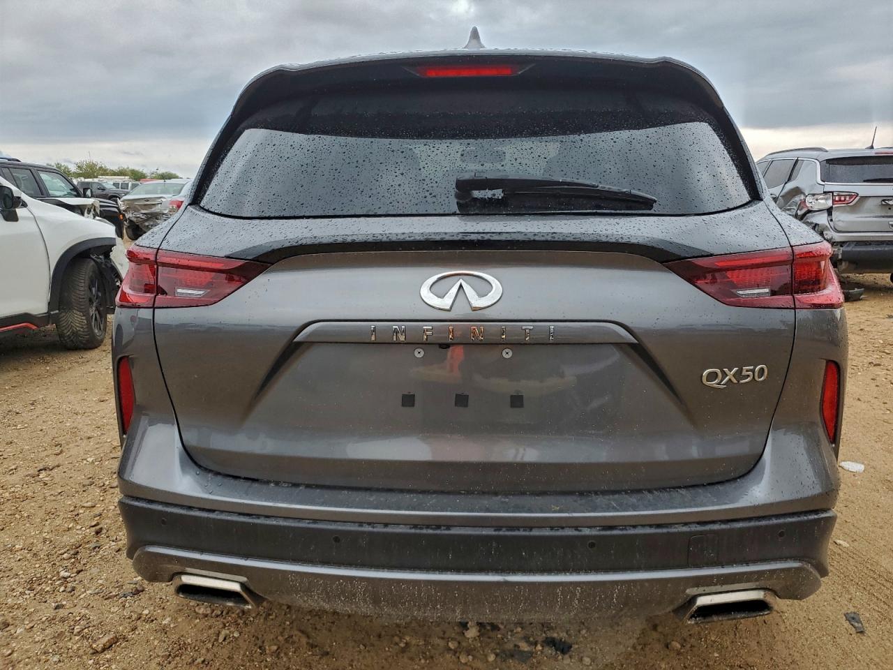 INFINITI Qx Luxe