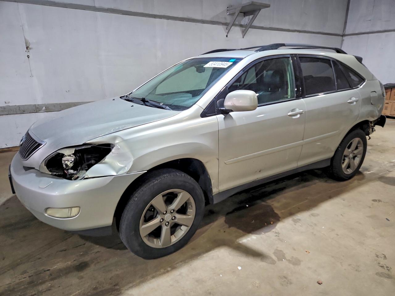 Salvage Lexus RX Image