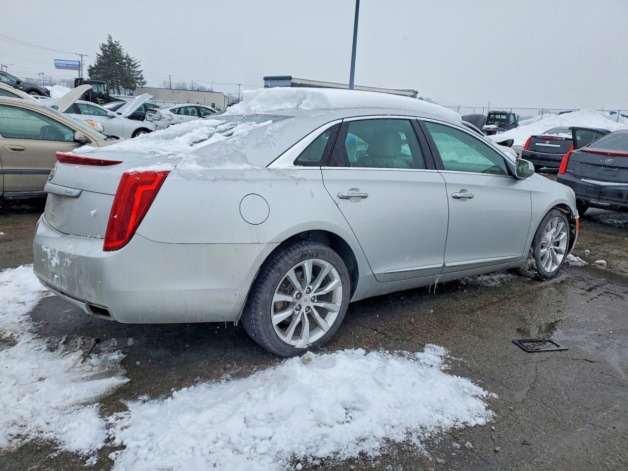 Cadillac XTS Luxury Collection