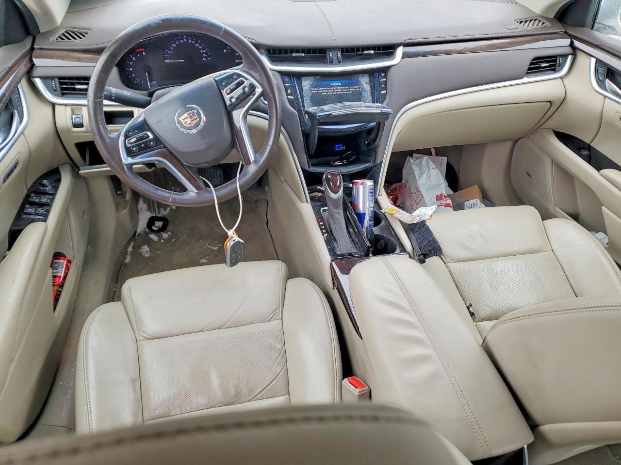 Cadillac XTS Luxury Collection