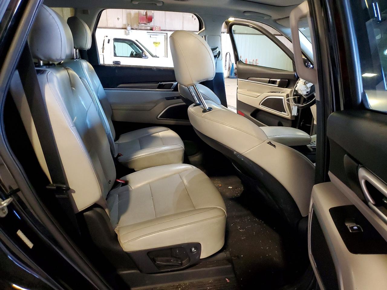 Kia Telluride S