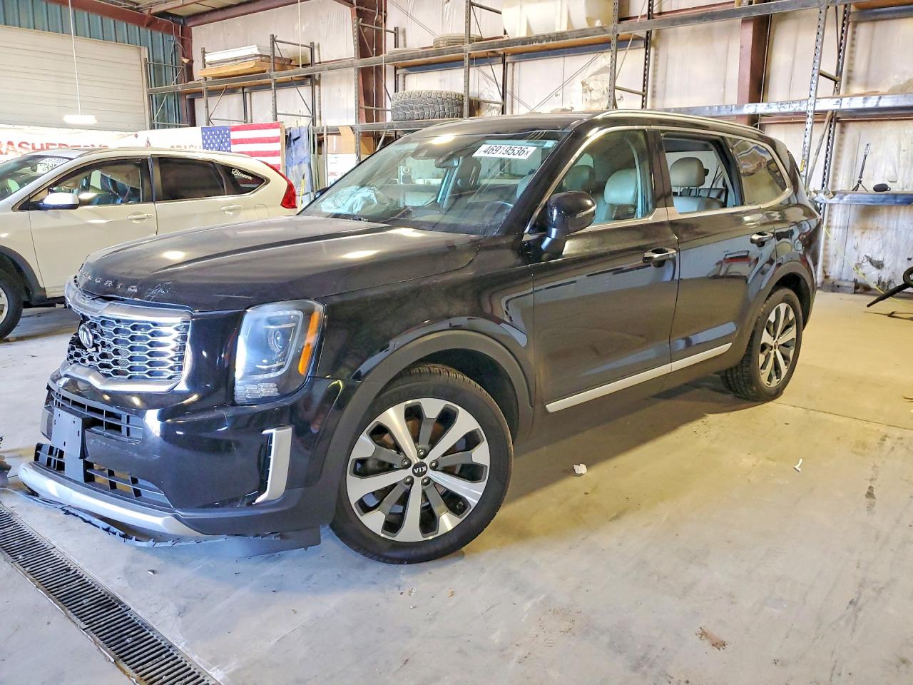 Salvage Kia Telluride Image
