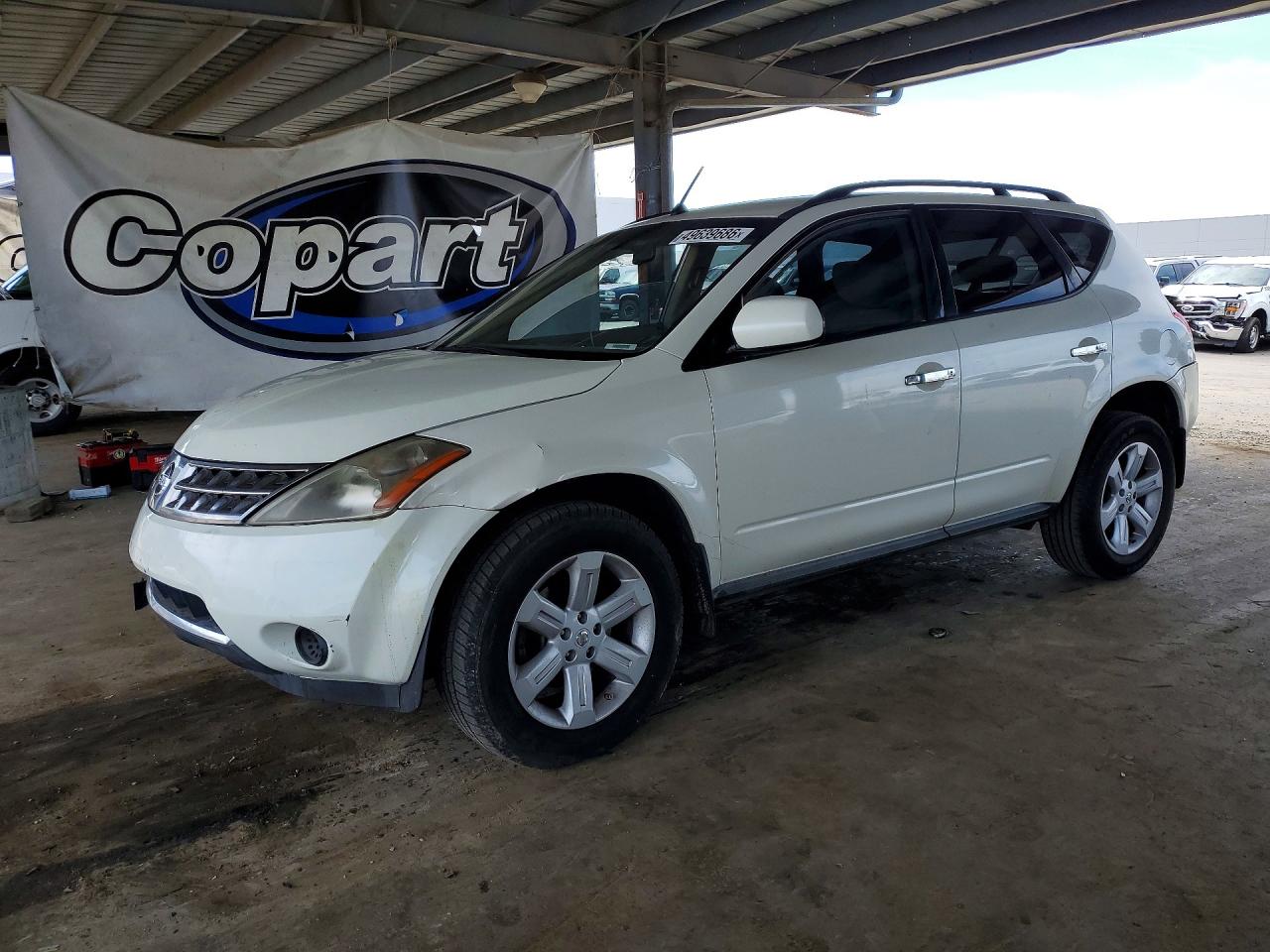 Salvage Nissan Murano Image