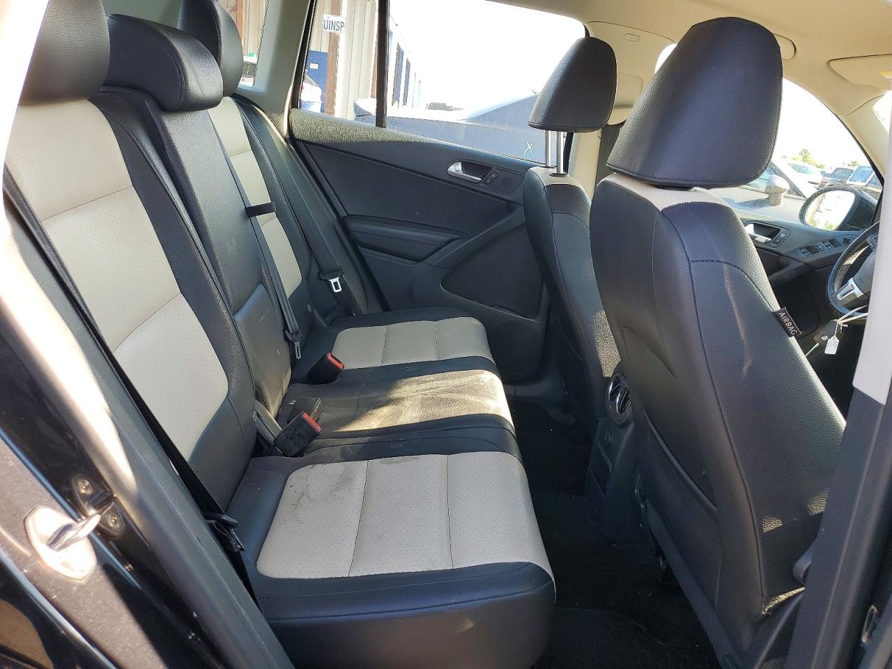 Volkswagen Tiguan S