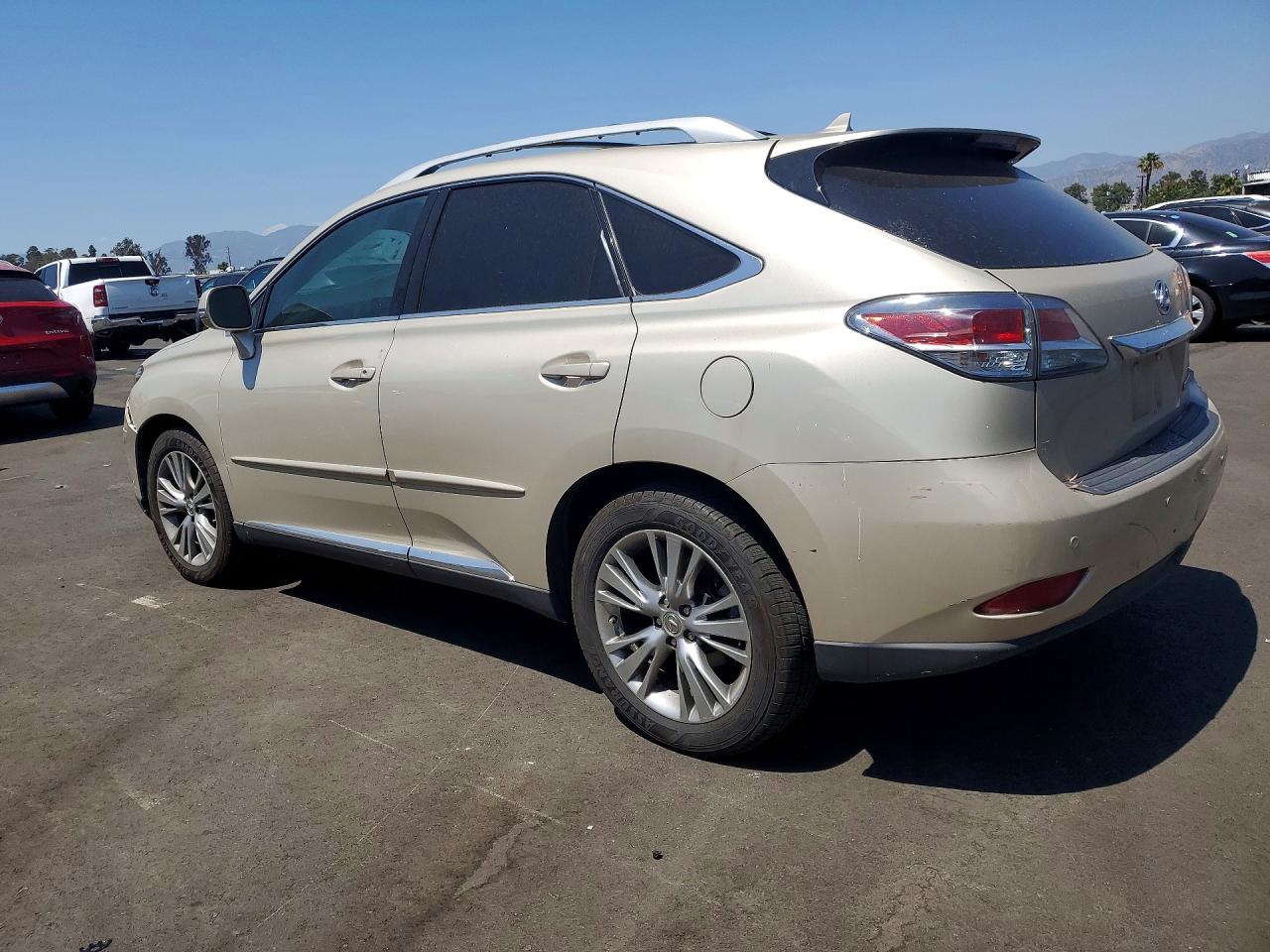 Lexus RX Base
