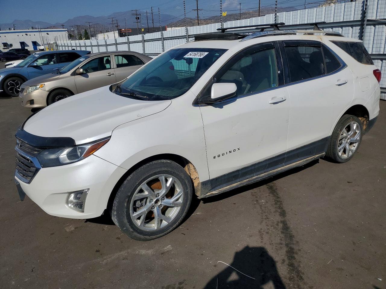 Salvage Chevrolet Equinox Image