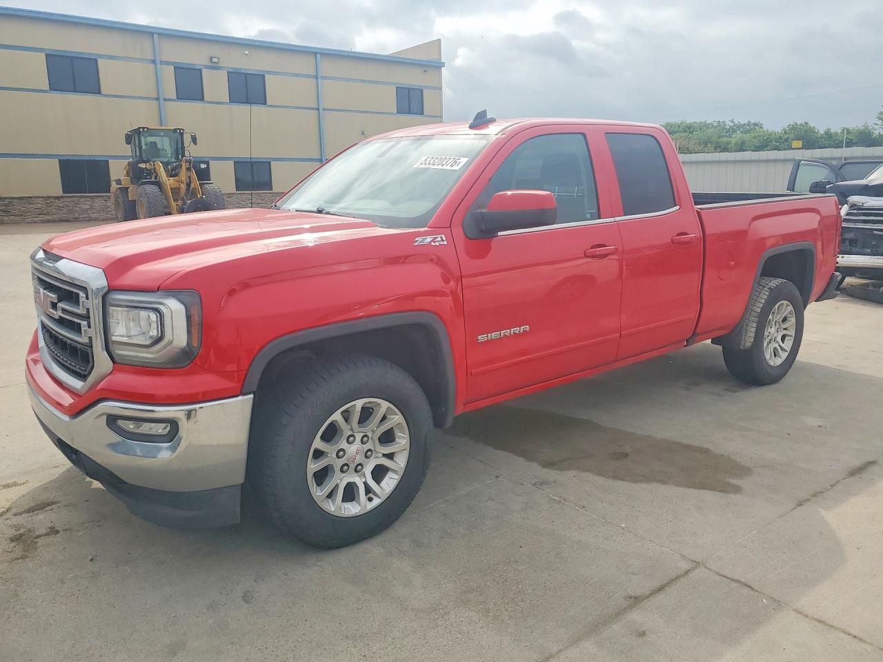 Salvage GMC Sierra Image