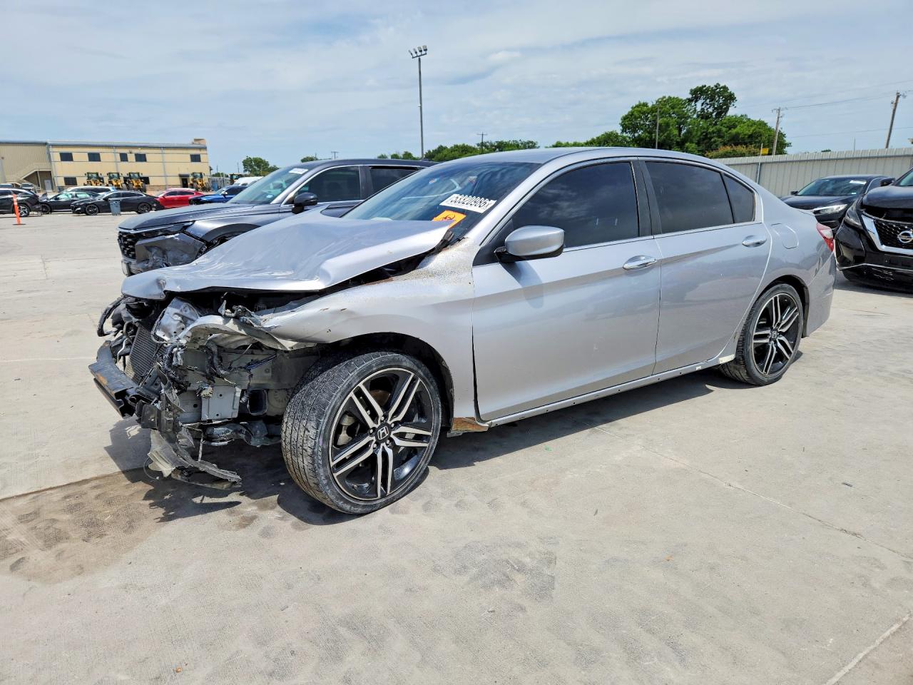 Salvage Honda Accord Image