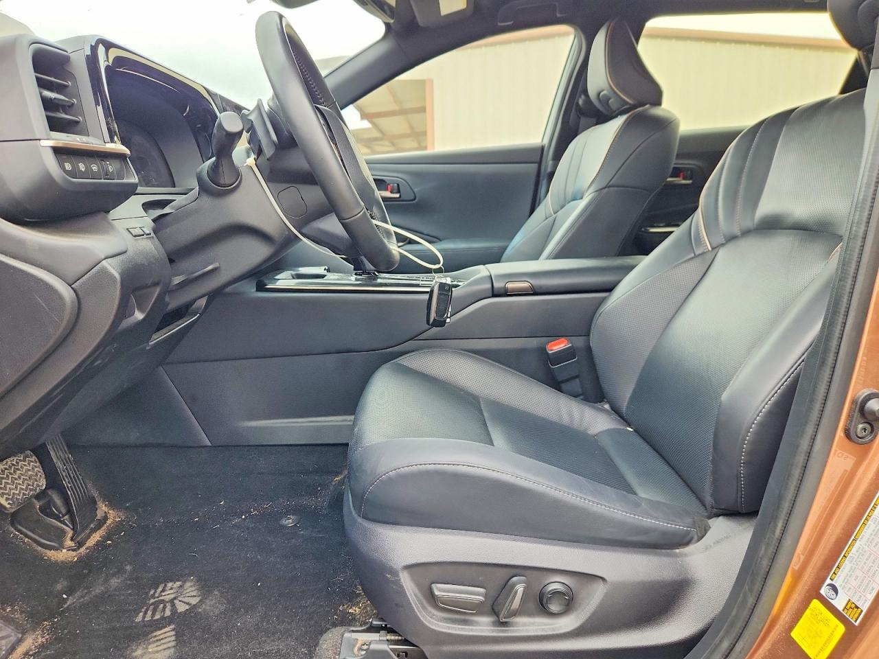 Toyota Crown Sign Xle