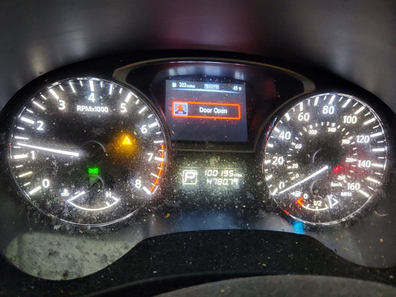 Nissan Pathfinder S