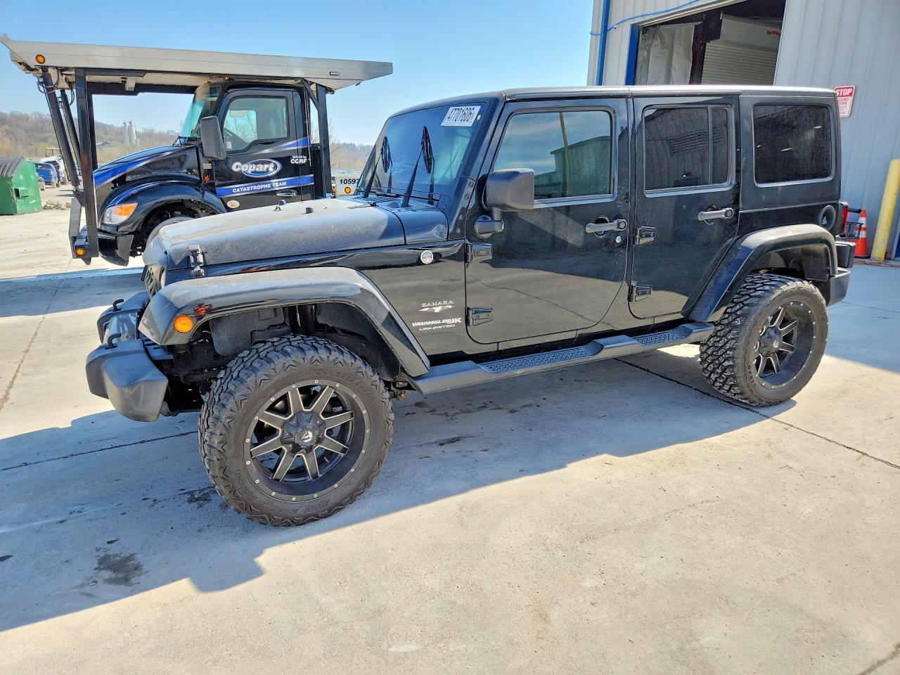 Salvage Jeep Wrangler Image