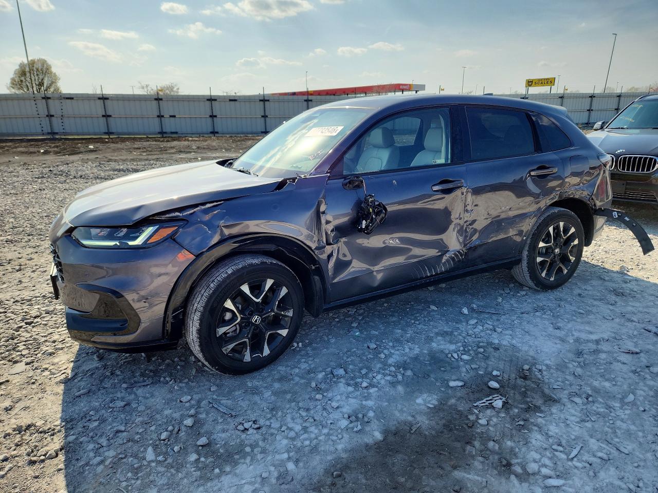 Salvage Honda HR-V Image