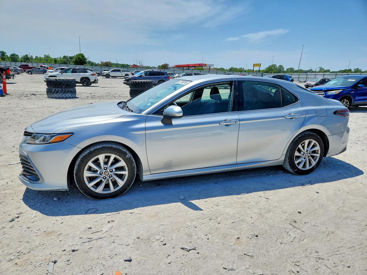 Salvage Toyota Camry Image