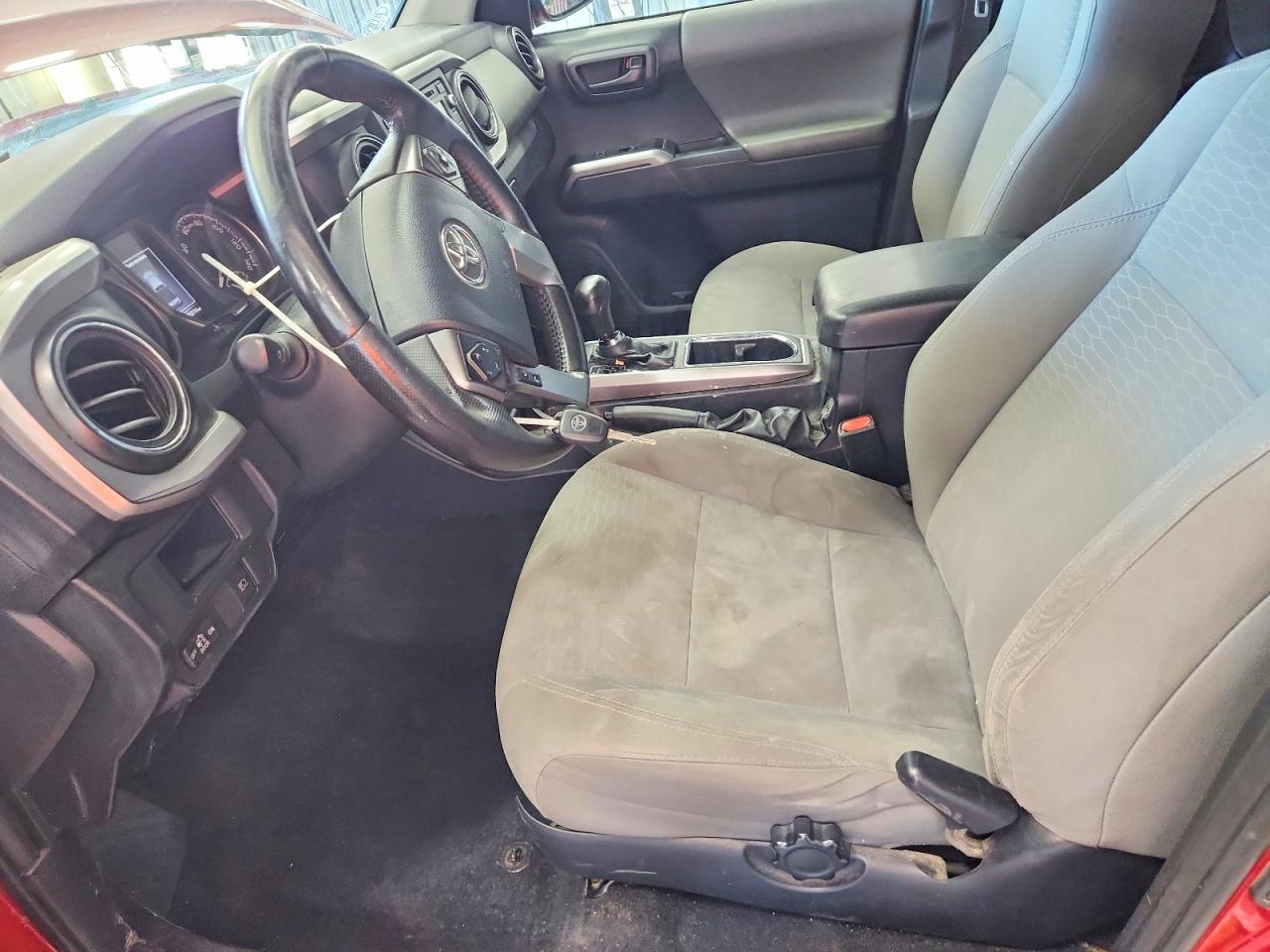 Toyota Tacoma Sr5 V6