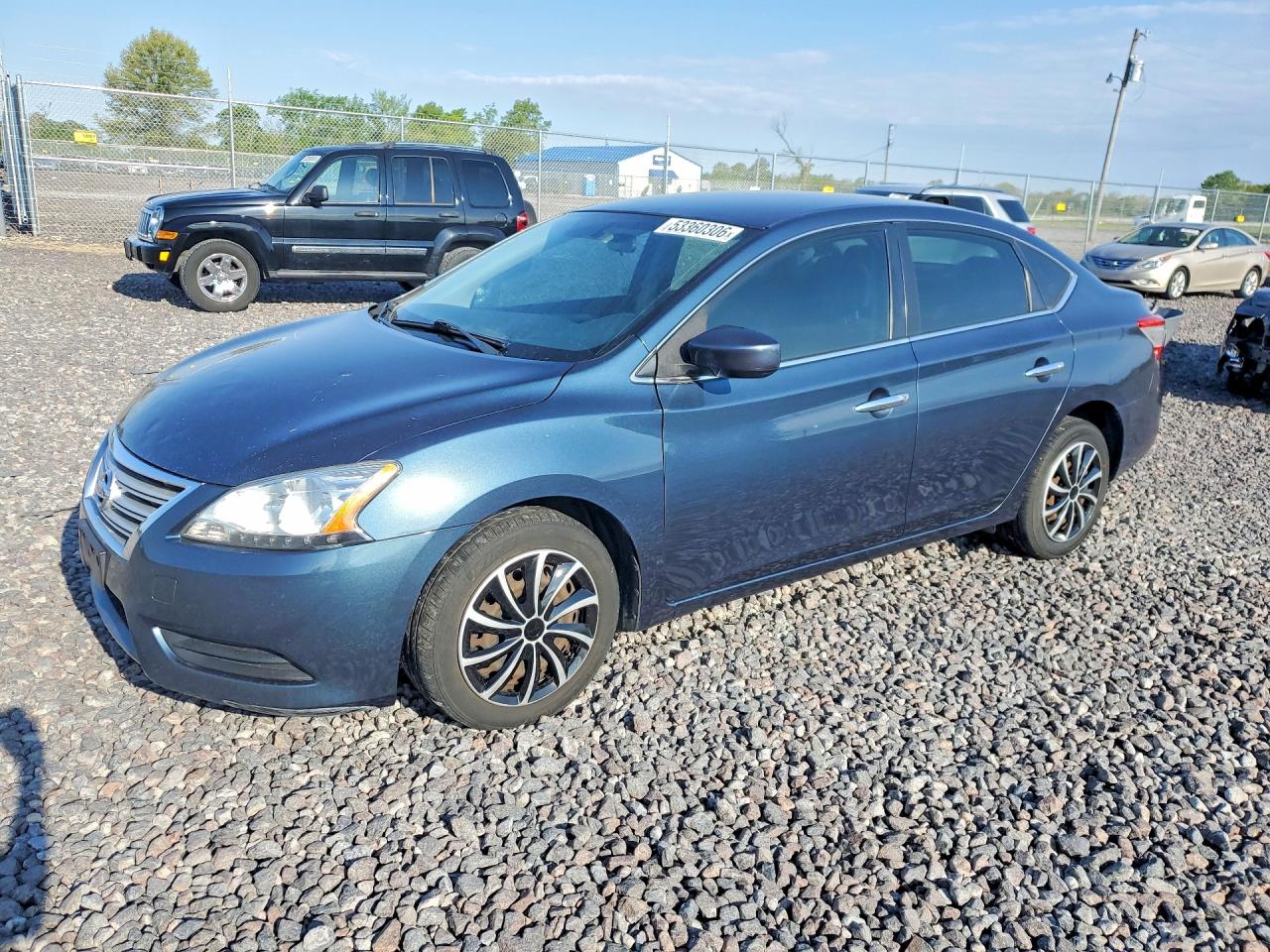 Salvage Nissan Sentra Image