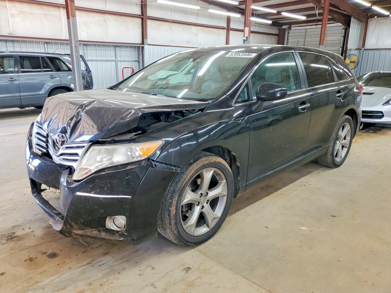 Salvage Toyota Venza Image