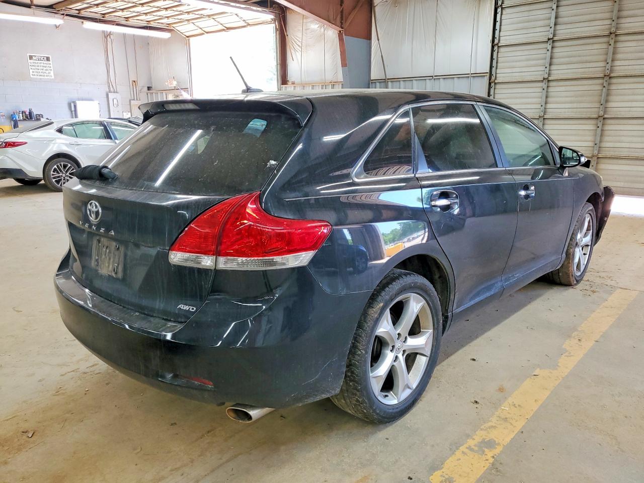 Toyota Venza Awd V6