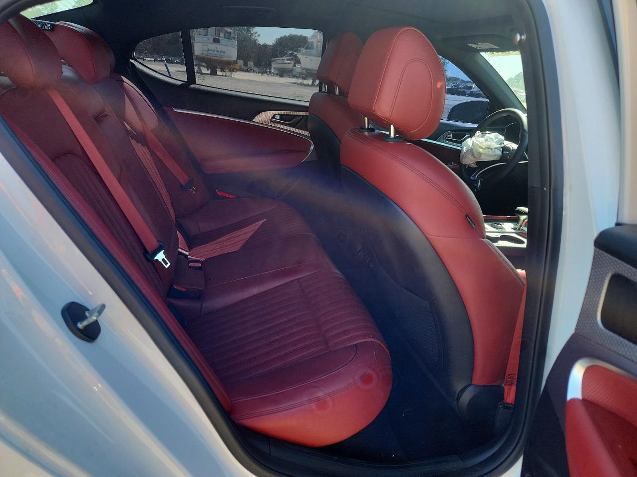 Genesis G70 2.0t 2.0t
