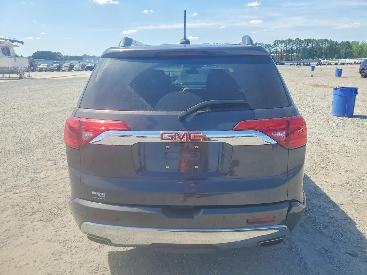 GMC Acadia Denali