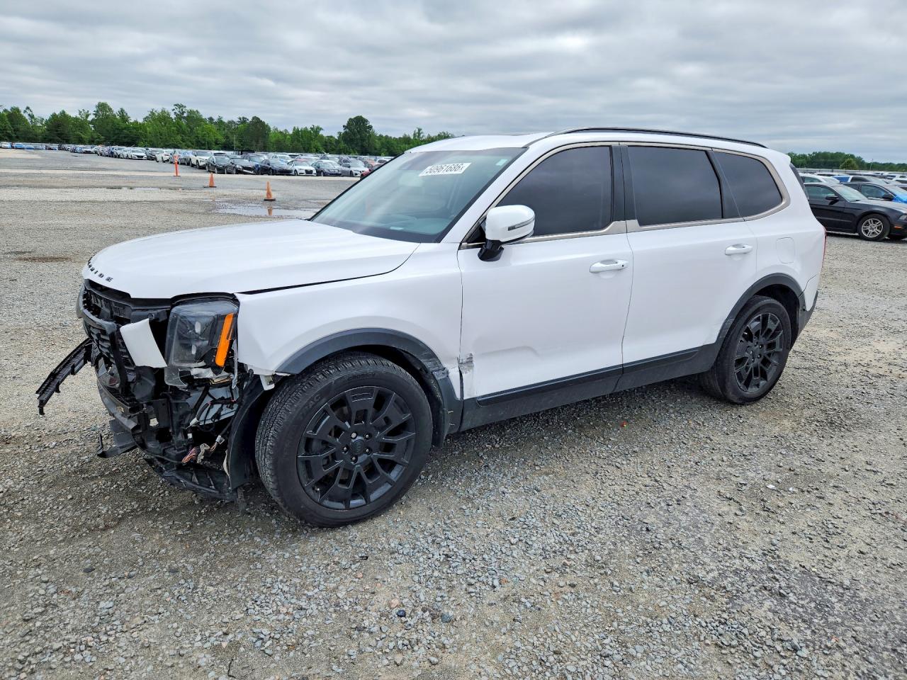 Salvage Kia Telluride Image