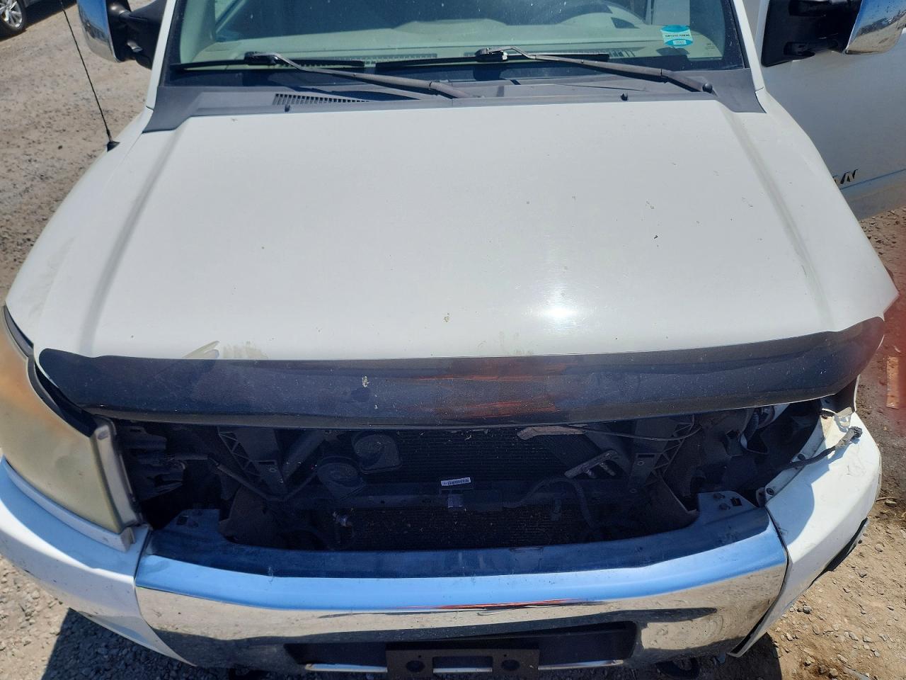Nissan Titan Sv