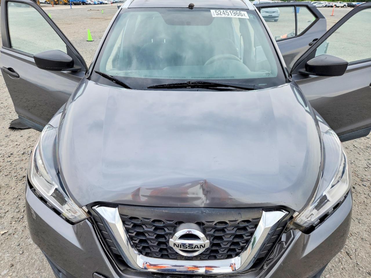 Nissan Kicks S