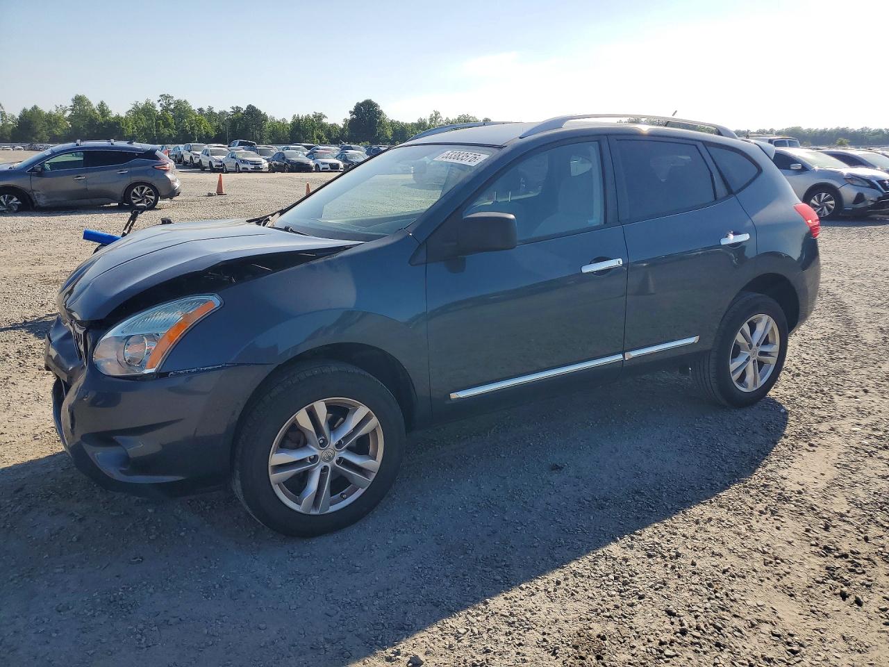 Salvage Nissan Rogue Image