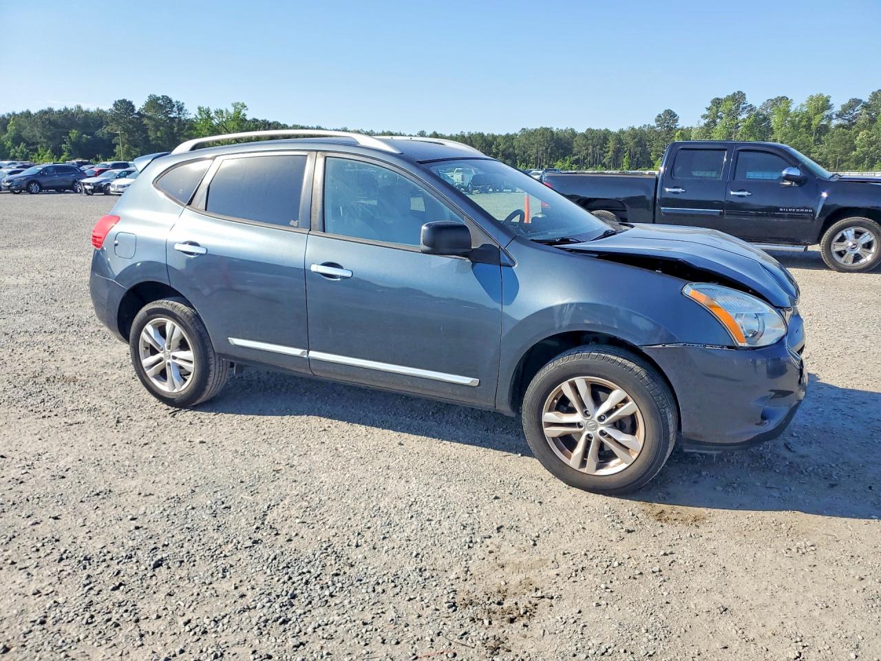 Nissan Rogue S