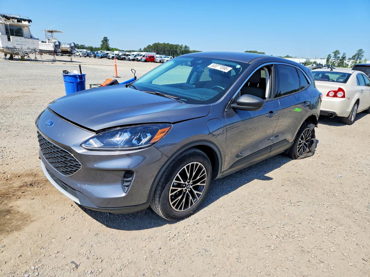 Salvage Ford Escape Image