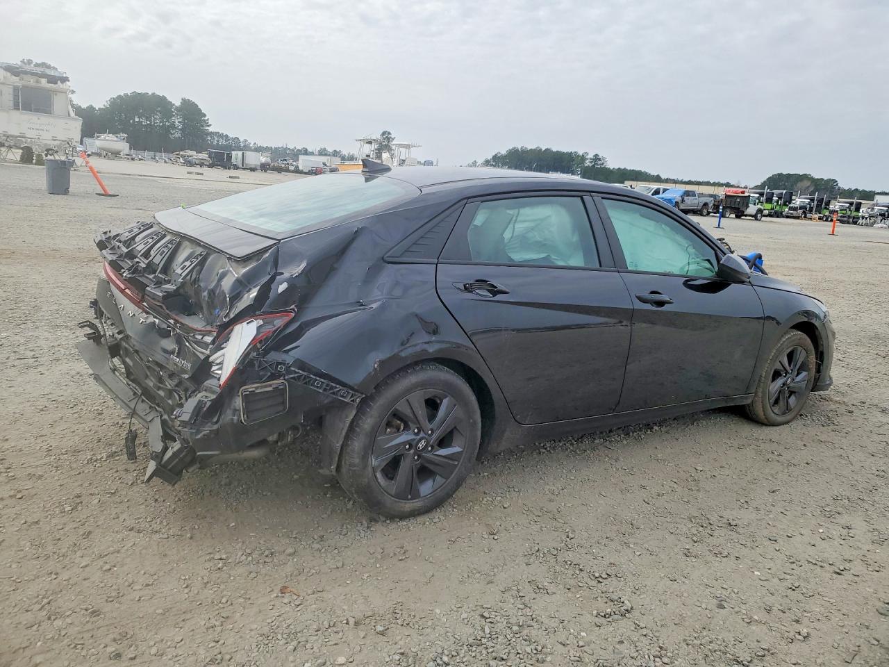 Hyundai ELANTRA Blue