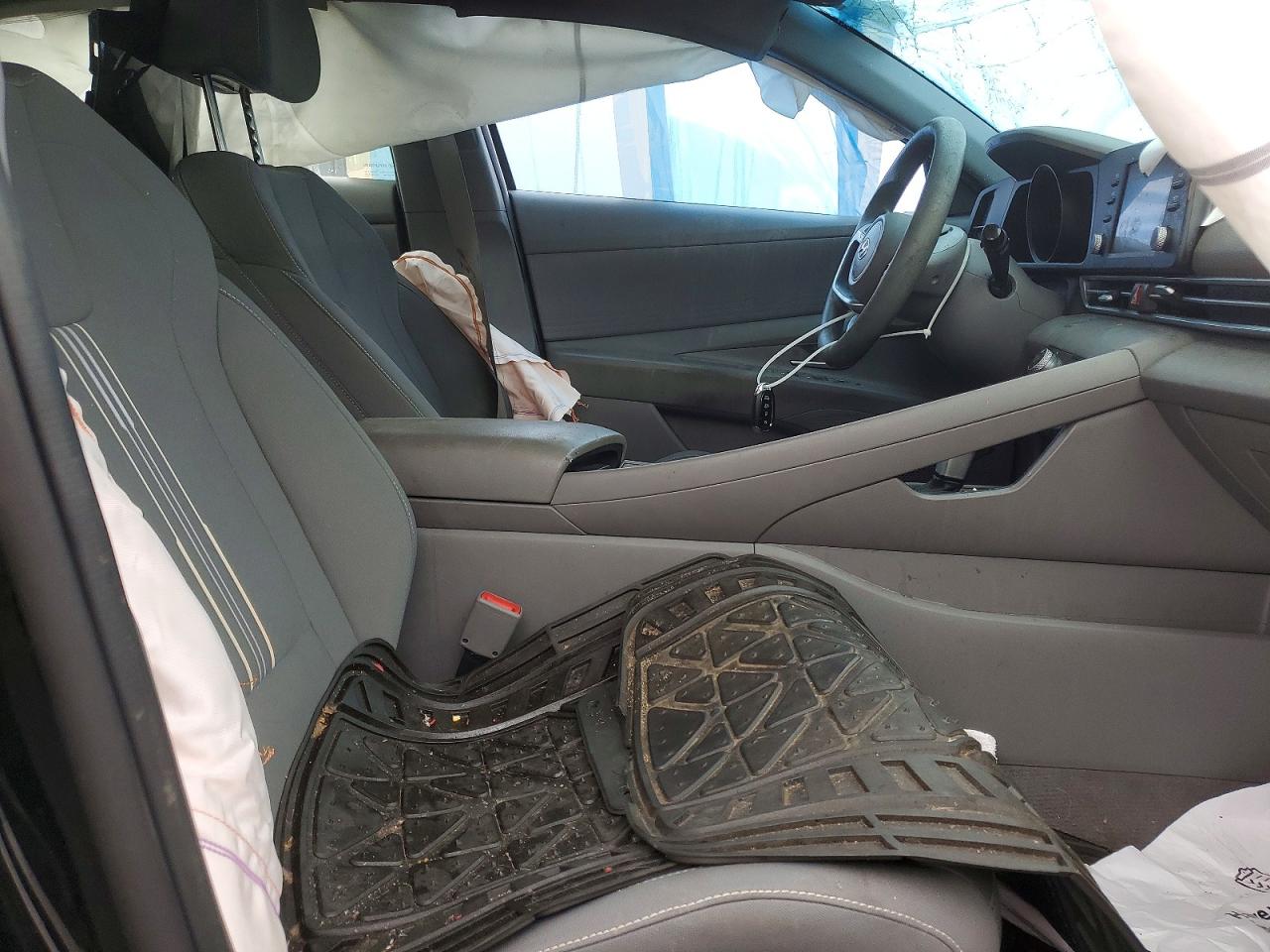 Hyundai ELANTRA Blue