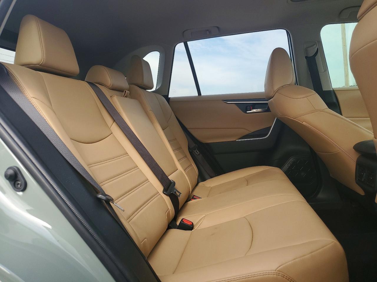 Toyota RAV4 Xle Premium