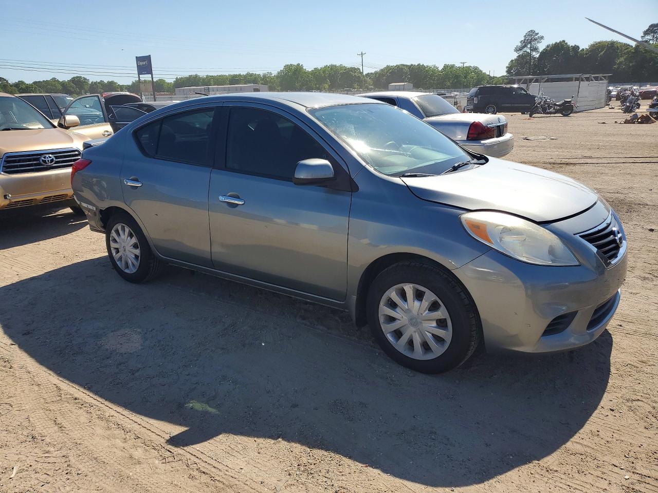 Nissan Versa 1.6 Sv