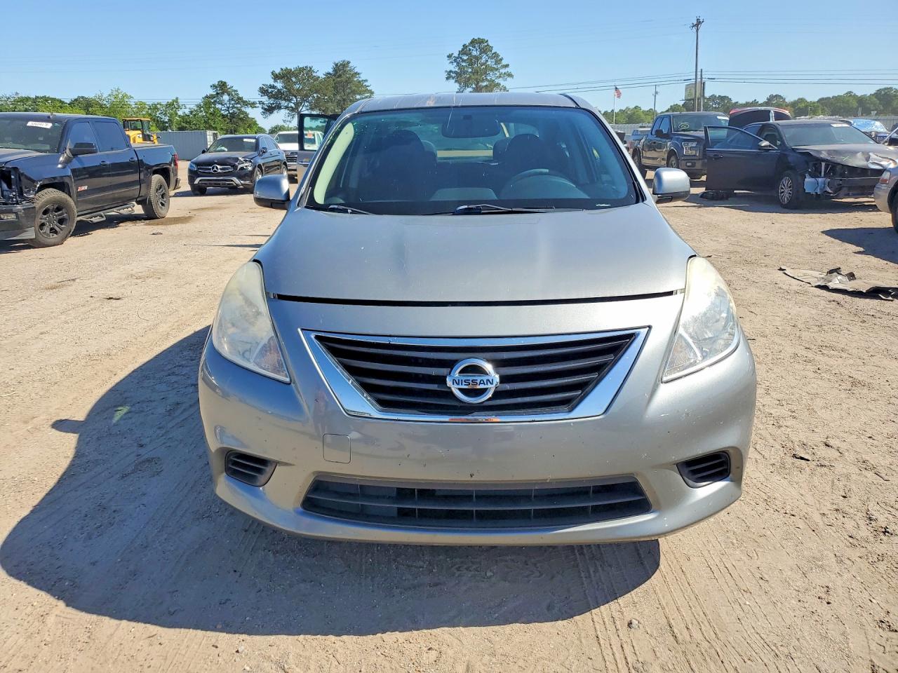 Nissan Versa 1.6 Sv