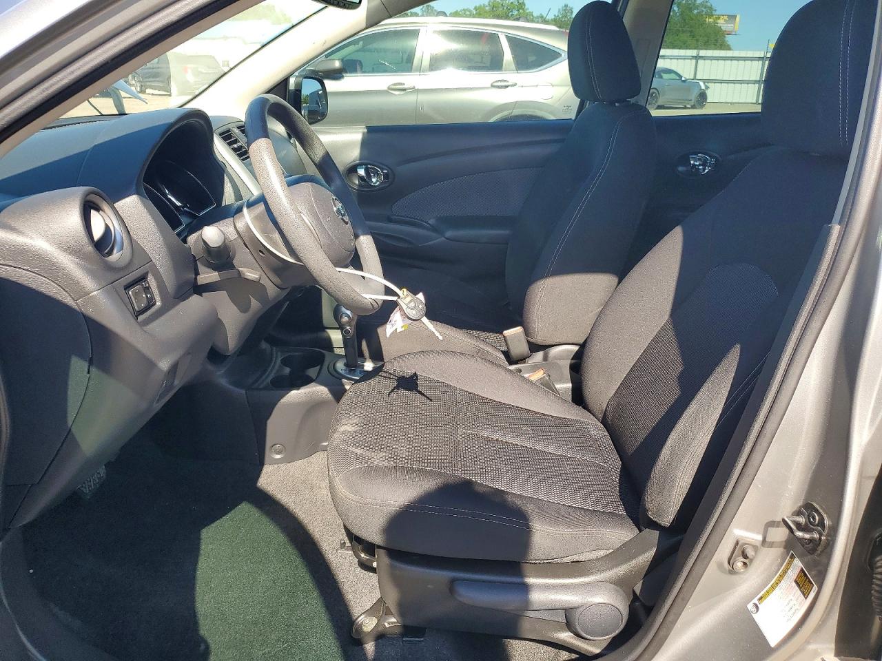 Nissan Versa 1.6 Sv