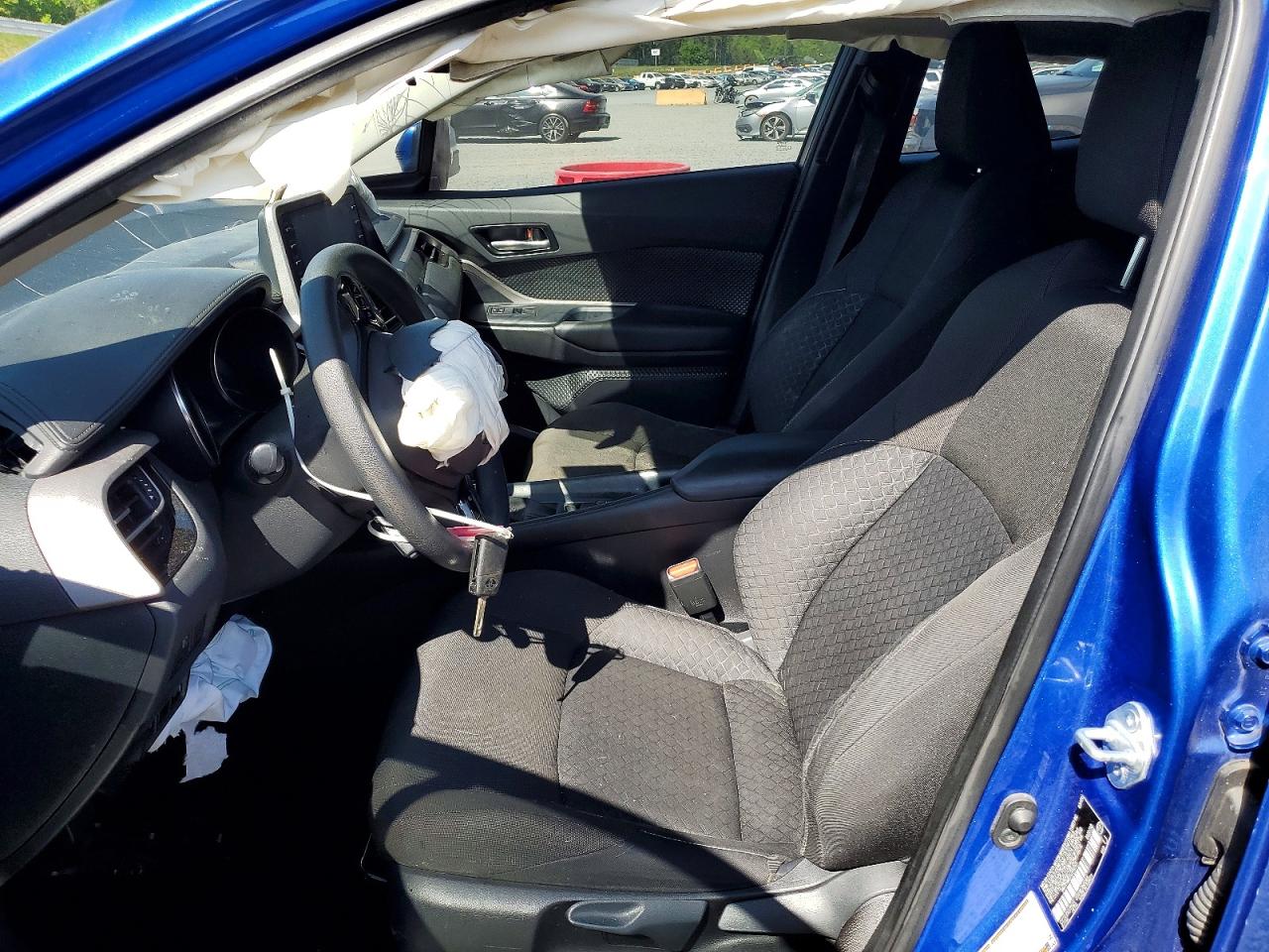 Toyota C-hr Le Le