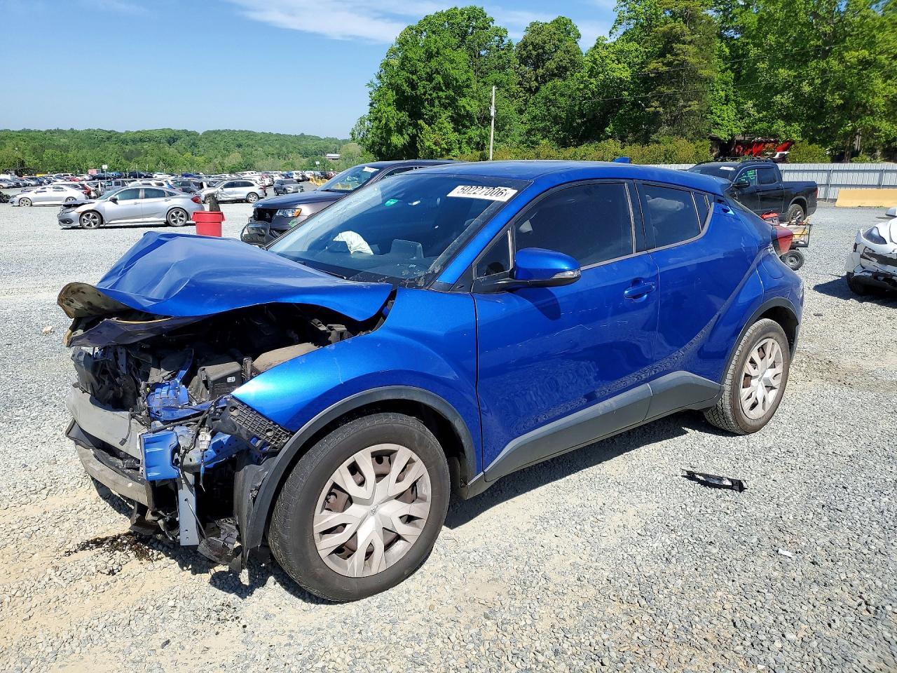 Salvage Toyota C-hr Le Image