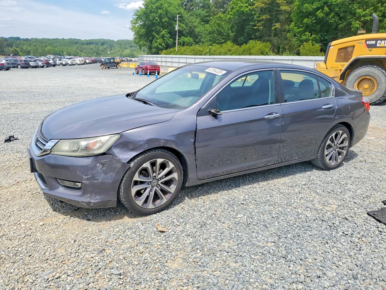 Salvage Honda Accord Image