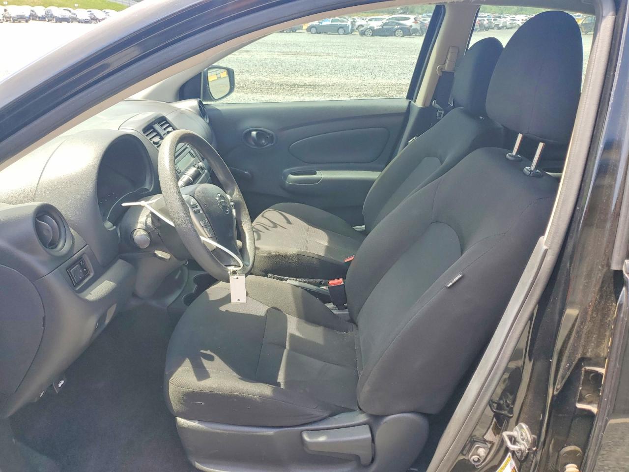 Nissan Versa S Plus