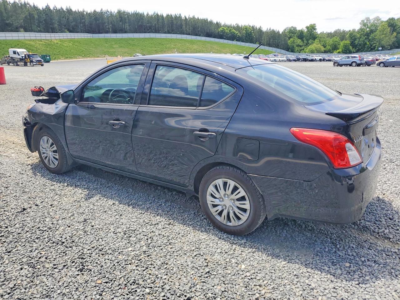 Nissan Versa S Plus